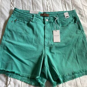 Judy Blue Raw Hem Mid Rise Denim Shorts Aquamarine Blue 2X Plus Stretch NEW NWT